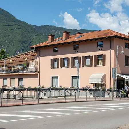 Appartamento Grande Al Ponte. Situato Vicino All'Ospedale, Al Parco E Al Centro Citta ترينتو المظهر الخارجي الصورة